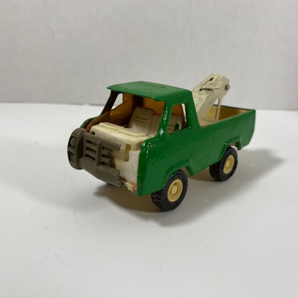 Vintage 1980’s Buddy L Green Wrecker Tow Truck Pressed Steel Toy Vehicle - Collectible | Car Enthusiast | Display Item | Gift Idea