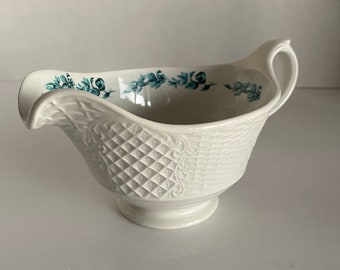 Vintage 1940 Simpsons Potters Providence Gravy/Sauce Boat Marlborough Old English Ironstone - Made In England