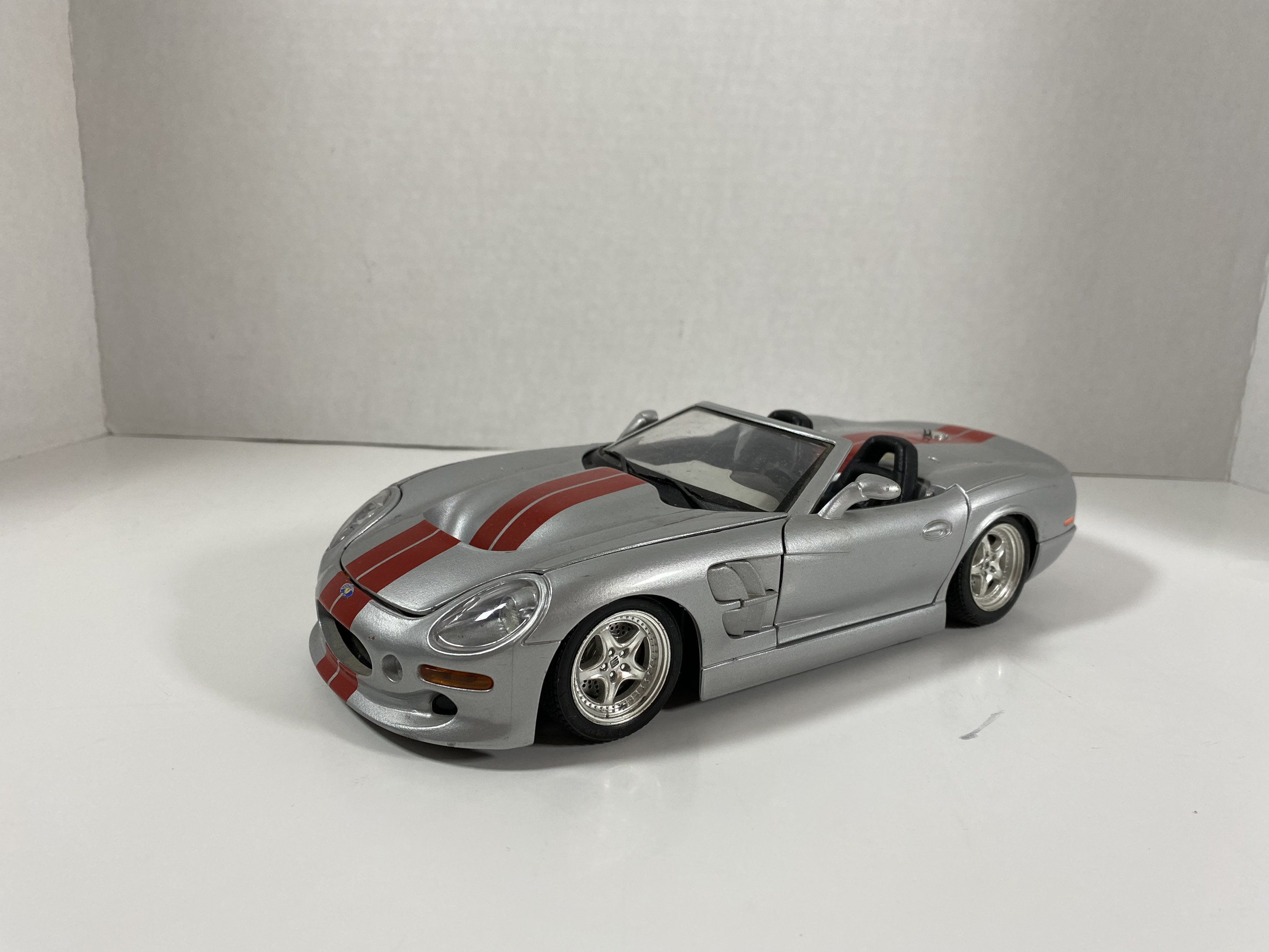 Vintage 1999 Bburago Gold Collection Shelby Series 1 Silver Die