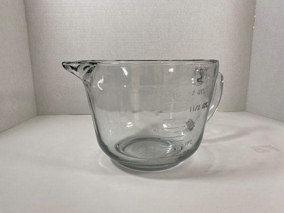 Vintage 1970s Anchor Hocking 8 Cup Glass Mixing Batter Bowl With Pouring  Spout & Handle Collectible Bakeware Kitchenware Gift Idea 