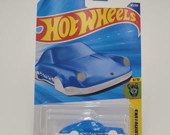 Hot Wheels Porsche 911 Clip Key Chain SEALED