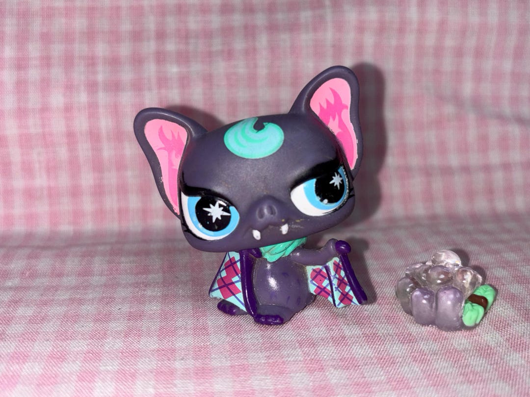 Discontinued Rare LPS Littlest Pet Shop Punky Vampire Bat With Grape ...