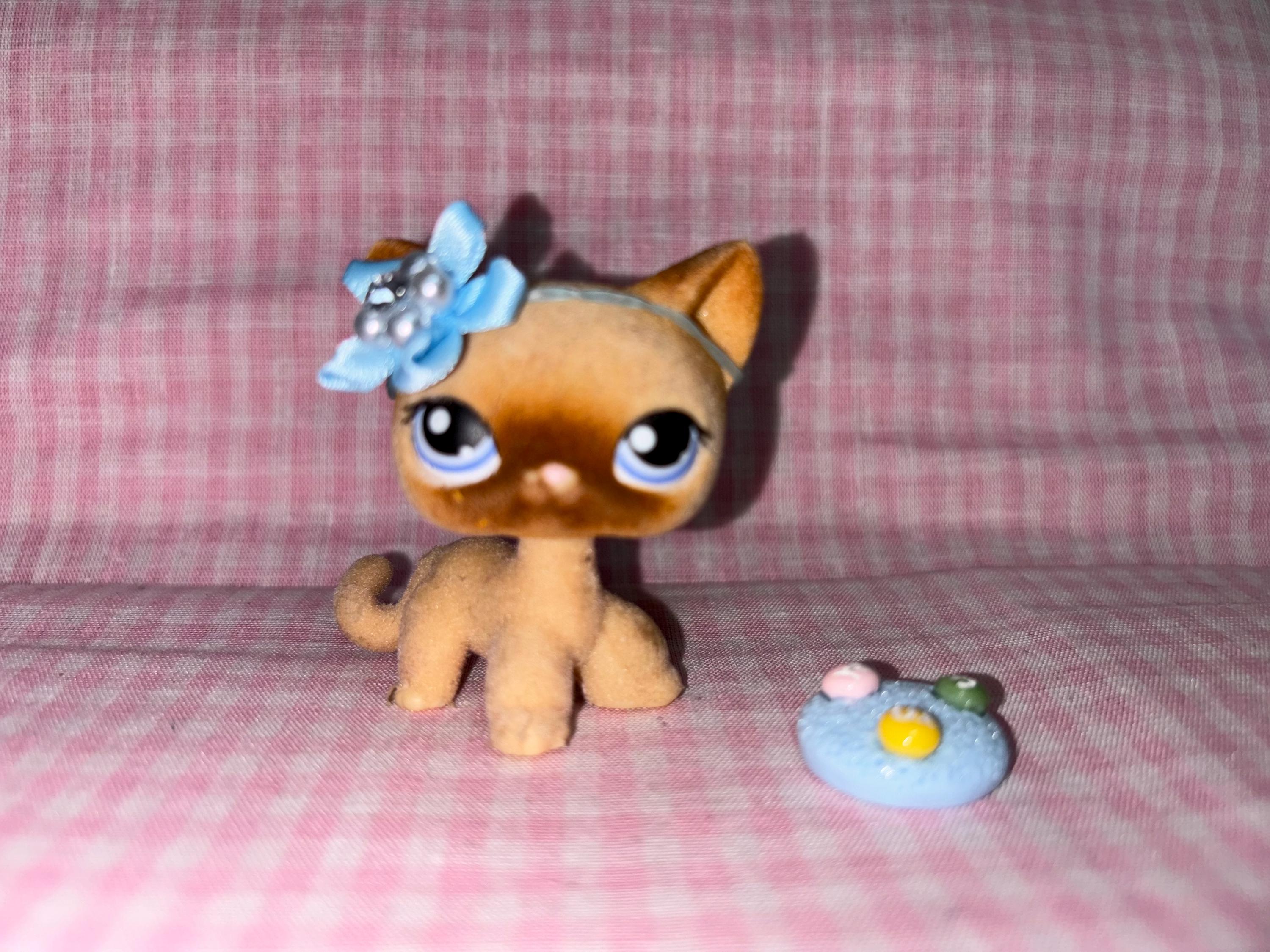 Discontinued Rare LPS Littlest Pet Shop Fuzzy Cat With Handmade Bow Cookie A Etsy