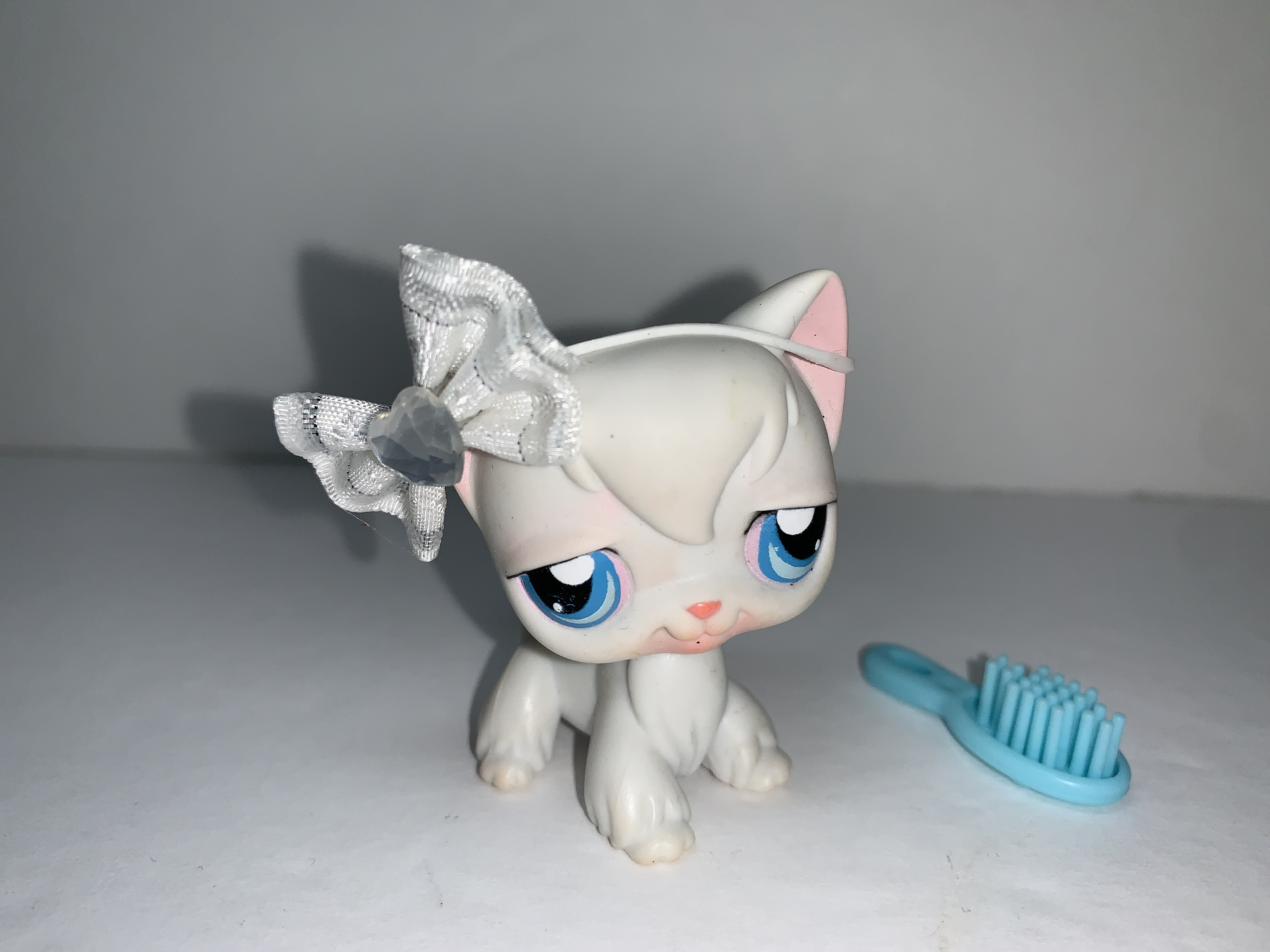 Littlest pet shop white cat cheap