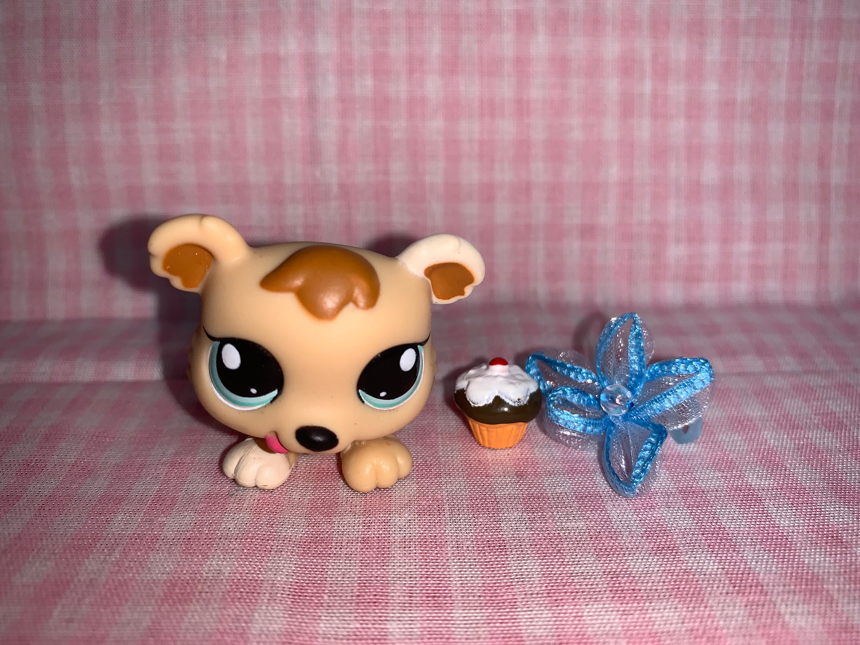 Discontinued Rare LPS Littlest Pet Shop Cub With Handmade Bow Cup Cake ...