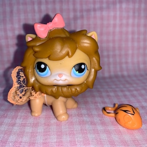 Discontinued Rare LPS Littlest Pet Shop Yellow Cat/Kitty Lion Mask Skirt Toy (006)