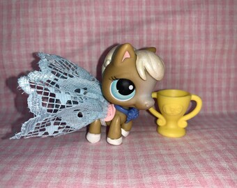Discontinued Rare LPS Littlest Pet Shop Horse Saddle Collar Handmade Skirt Trophy Cup (006)