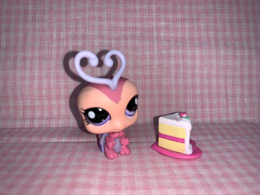 Discontinued Rare LPS Littlest Pet Shop Bug With Cake 011 Etsy