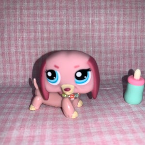 Vintage Littlest Pet Shop Littlest Pet Shop LPS Dachshund with Handmade Necklace Bottle (005)