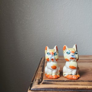 Calico Cat Salt and Pepper Shakers Made in Japan - Animal Decor - Cat Decor - Kitten Decor - Salt and Pepper Collector Gift - Cat Lover Gift
