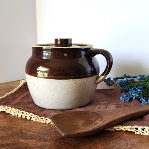 U.S.A. Pottery Stoneware Bean Pot with Lid - Dutch Oven - Brown Bean Pot - Farmhouse Kitchen - Primitive Kitchen - Vintage Cookie Jar