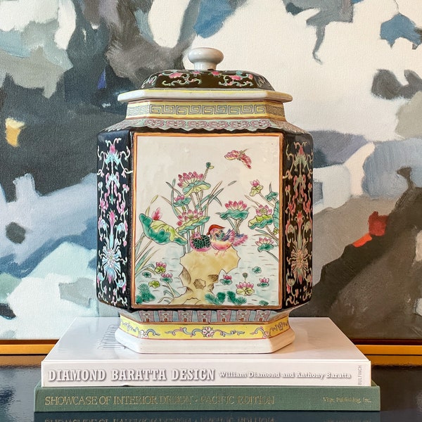 Vintage Large Colorful Famille Noir Hexagon Lidded Tea Caddy Temple Jar // Chinoiserie // Grandmillennial