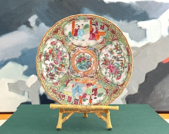 Antique Small Rose Medallion Scalloped Plate Shallow Bowl Dish // Chinoiserie // Grandmillennial // Famille Rose