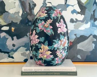 Vintage Large Oval Egg Shaped Famille Noir Black Floral Vase // Chinoiserie // Grandmillennial // Interior Design