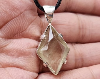 Libyan desert glass Sliver pendant . Libyan Gold Tektite . Libyan Glass . Libyan Tektite . Libyan Desert Crystal . libyan desert glass