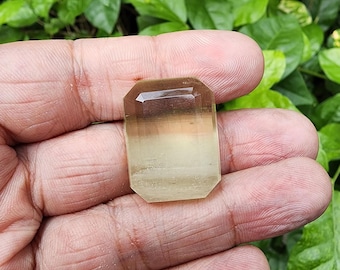 Libya desert glass . Libyan white  Gold Tektite . Libya Glass . Libya Desert . Libya Desert Crystal . gold tektite . 8.5GR . libyan tektite