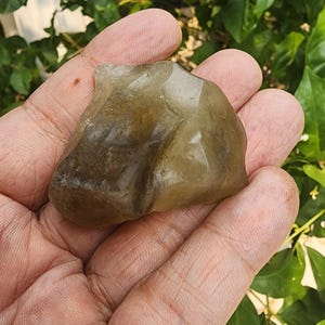 Natural Libyan Desert Glass: White Smokey Tektite, 40 GR
