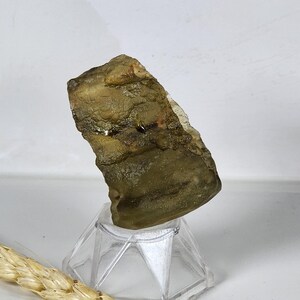 Libyan Desert Glass: Dark Green Tektite Crystal (45.5GR)