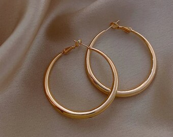 18K Gold Filled Classic Tube Hoop Earrings Many Sizes Small Medium X- Large H7 18K Gold Filled Classic Tube Hoop Earrings Many Sizes Small Medium X- Large H7