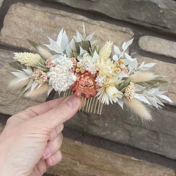 Dried Flower Hair Comb,  Dried Floral Hair Comb for Brides, Dried Floral Hair Comb for Proms,  Dried Floral Hair Comb