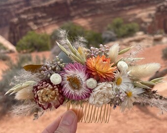 Custom Floral Hair Comb: Real Dried Pressed Flowers, Resin  display picture 2