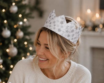 Weihnachtsknaller-Papierkronen mit silbernen und weißen Sternen – Set mit 6, 12 oder 24 Stück