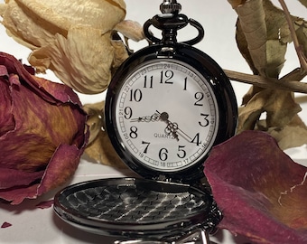 Individuell gravierte mechanische Taschenuhr im Vintage-Stil, personalisiertes Geschenk für Universität, College oder Abitur, Klasse von 2025