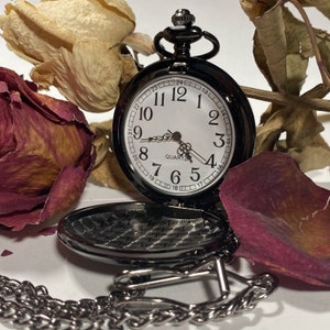 Customized Pocket Watch *Vintage Style Pocket Watch *Personalized Pocket Watch  *Wedding Gift *Birthday Gift *Engraved Watch