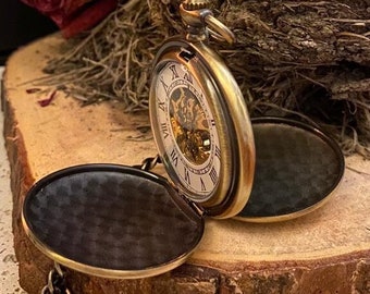 Custom Engraved Vintage Style Mechanical Pocket Watch, Personalized Gift for Wedding, Groomsman, Bestman, Groom, Bridesmaid, Guests