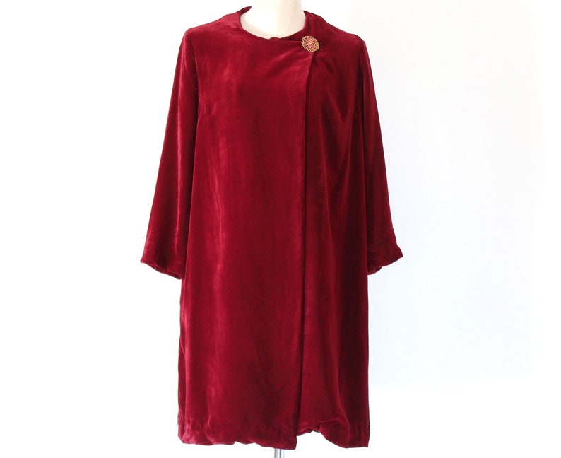 1930s Raspberry Silk Velvet Draped Coat Scheibler Made in West Germany Small image 4