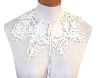 Collier édouardien fait main en dentelle de clones irlandais - dentelle au crochet en coton blanc des années 1900