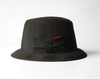 Jaren 1960 Dobbs Fifth Avenue Bob Horsley's Fedora Hat - Donker Taupe Bruin Gevilte Wollen Brede Band Hoed