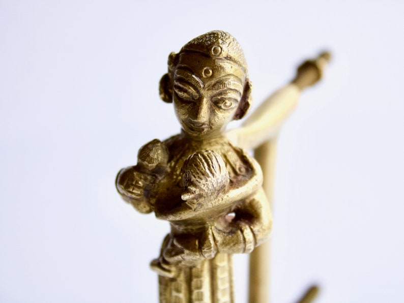 Bastar Dhokra Cast Brass Bronze Mother and Child Drawer Handle Handcrafted Eastern Tribal Figural Cabinet Pull image 4