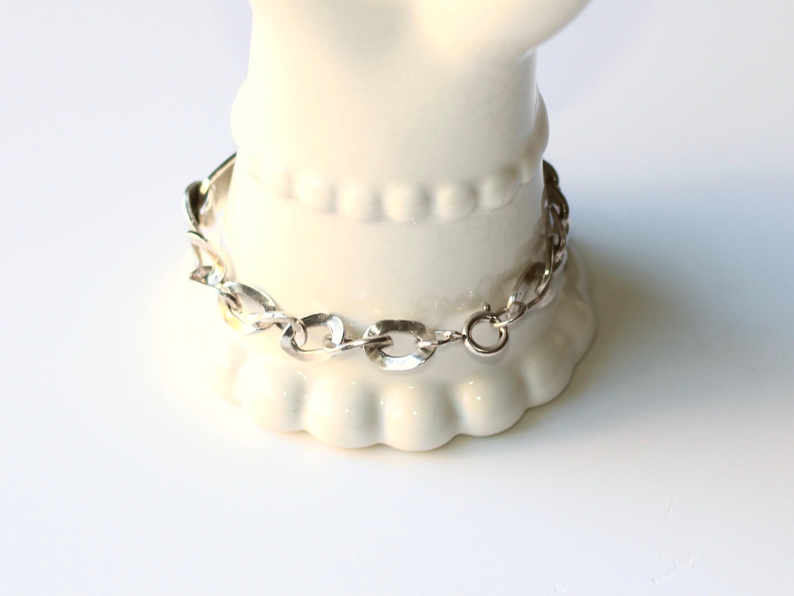 1940s Signed Mexico Sterling Silver 8mm Curved Flat Cable 1940s Signed Mexico Sterling Silver 8mm Curved Flat Cable