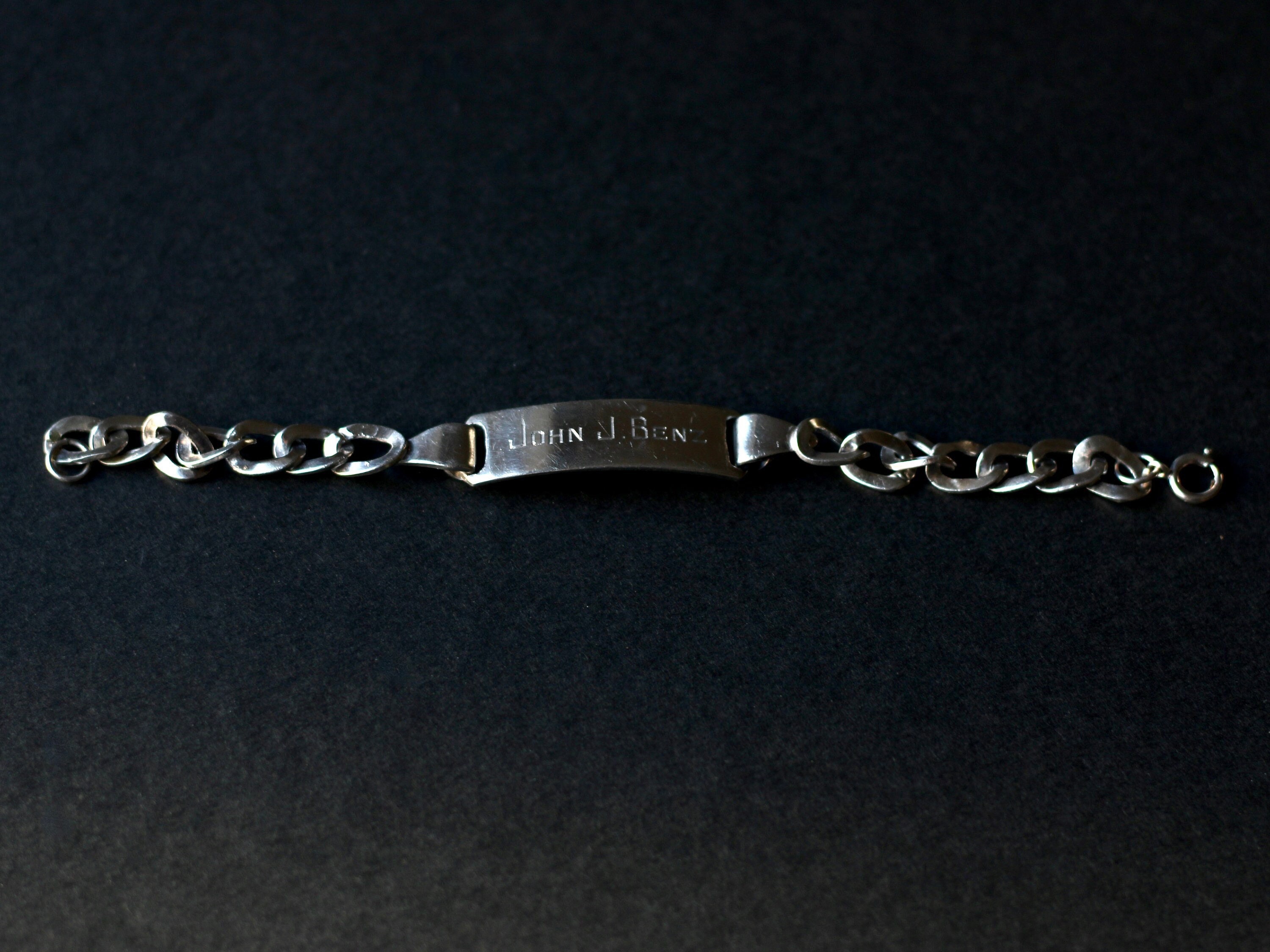 1940s Signed Mexico Sterling Silver 8mm Curved Flat Cable 1940s Signed Mexico Sterling Silver 8mm Curved Flat Cable