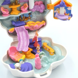 Extremely Rare- Vintage Polly Pocket 1996 -Hercules Playcase -Mini Disney Collection- Pearl White Cloud Polly Pocket Compact -Complete