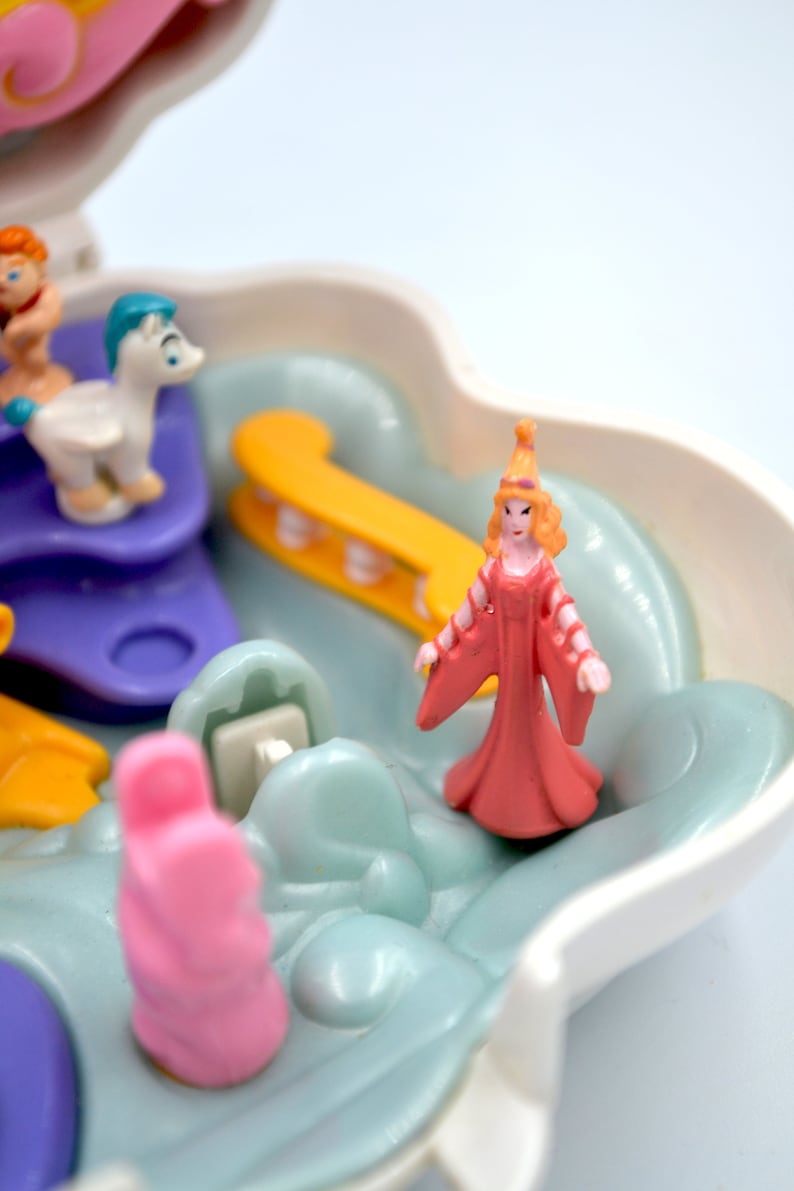Extremely Rare Vintage Polly Pocket 1996 hercules Playcase mini