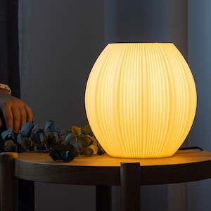 Rhoia Globe Table Lamp, Ambient Lighting for a Cozy Atmosphere