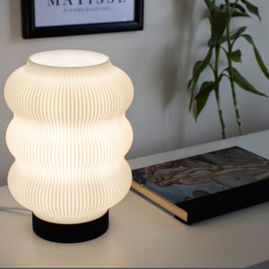 Lampe de table moderne, lampe de chevet pour décoration d'intérieur moderne, lampe d'ambiance comme cadeau de Noël Ostraco image 4