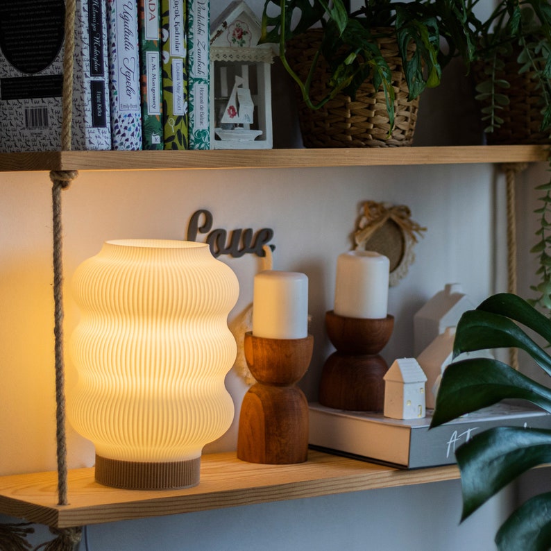 Lampe de table moderne, lampe de chevet pour décoration intérieure esthétique, lampe de bureau étudiant Ostraco image 3