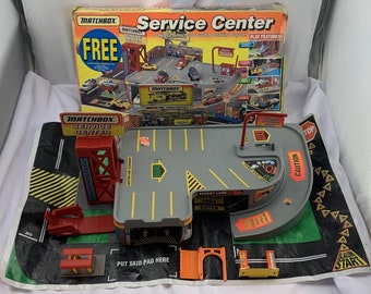 1994 Matchbox Service Center Set in Box in Good Condition FREE SHIPPING