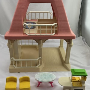 1990 Little Tikes Place Grandmas Cottage w/Furniture in Great Condition FREE SHIPPING
