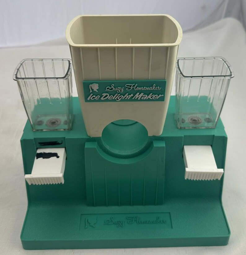 1969 Suzy Homemaker Ice Delight Maker Sweet Shoppe Works, in Good Condition FREE SHIPPING image 5