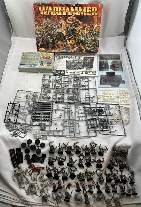 2000 Warhammer Game of Fantasy Battles Games Workshop UK in Good