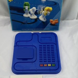 1981 Push Over Game by Parker Brothers Complete Great Condition FREE SHIPPING
