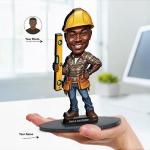 Anpassad byggnadsingenjörsfigur | Personlig examenspresent för civilingenjör från ditt foto | Figur, magnet, nyckelring och bilberlock