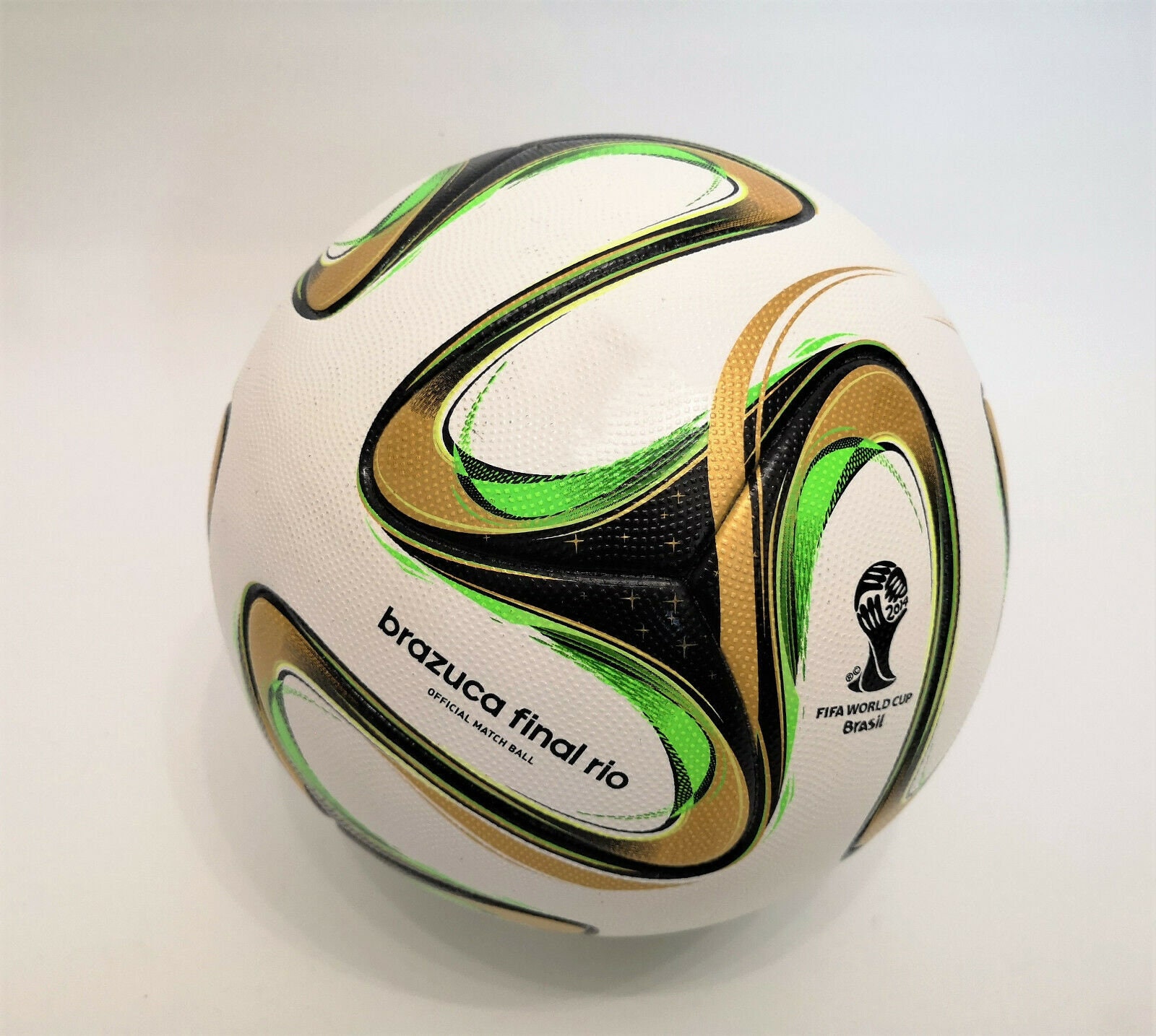 FIFA 2010 мяч бразука