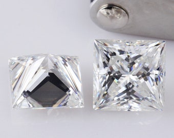 1.00 to 5.00 Carat White FG Color Princess Cut VVS Handmade Loose Moissanite/Synthetic Diamond/Attractive Diamond.