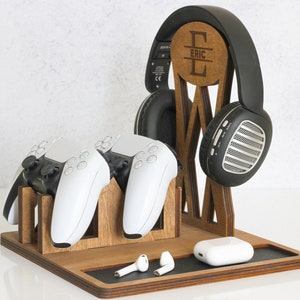 Personalized Wooden Headphone Stand and Controller Holder, Anniversary Gift for Him, Valentine's Gift for Boyfriend, Gamer Birthday Gift
