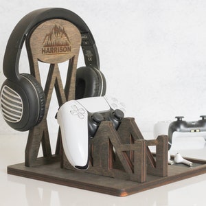 Controller Stand, Personalized Headphone Stand, Man Gift, Gamer Gift, Gift for Boyfriend, Husband Gift, Game Stand, Game Room Decor